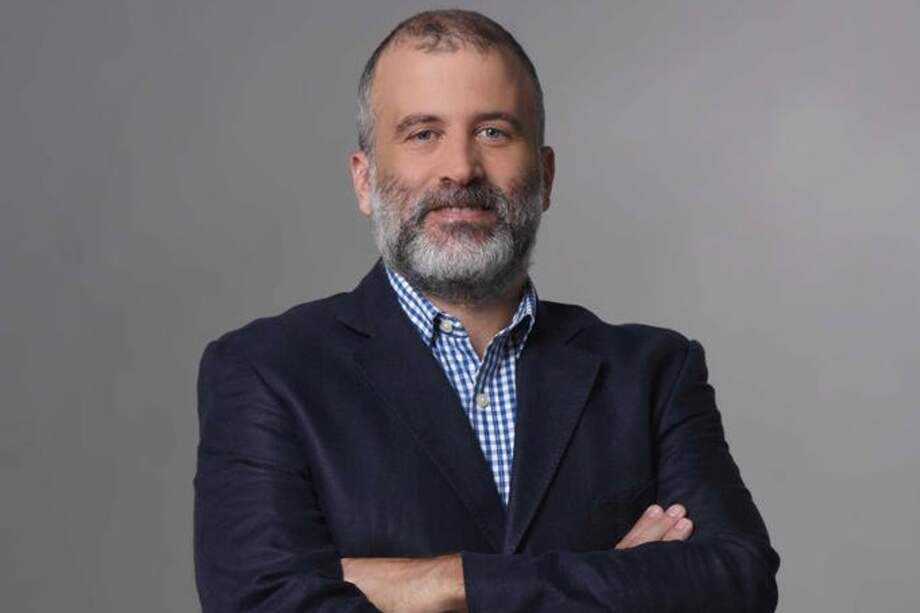 Martín Crespo, jefe de programación de TNT, cuenta que para la programación de TNT Novelas decidieron elegir producciones actuales.