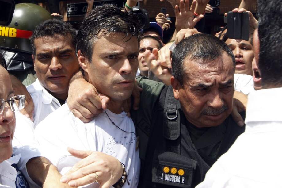 Leopoldo López fue condenado a 13 años y nueve meses de cárcel por supuestamente incitar las manifestaciones de 2014./ AFP