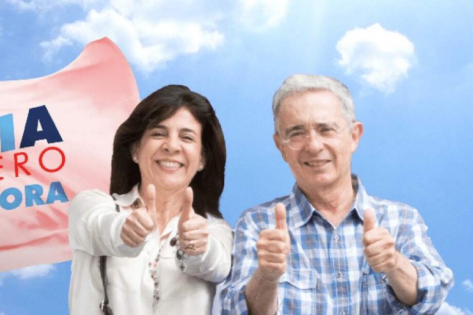 Milla Romero en campaña junto a quien reemplazaría en Senado, Álvaro Uribe Vélez. / Archivo particular