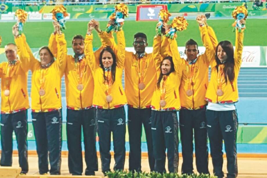 Las atletas Maritza Arango, Yesenia Restrepo, Sonia Luna y Jessica Marcela González. / CPC
