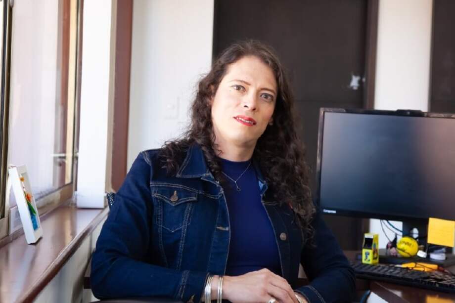 Deysi Johana Olarte es mamá de tres hijos, politóloga de la Universidad Nacional con estudios en control político y violencia de género. / Cortesía Secretaría de Integración Social.