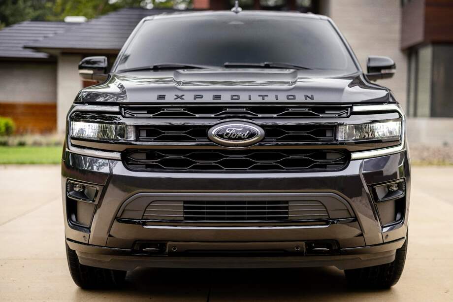 Ford Expedition Stealth Performance 4x4