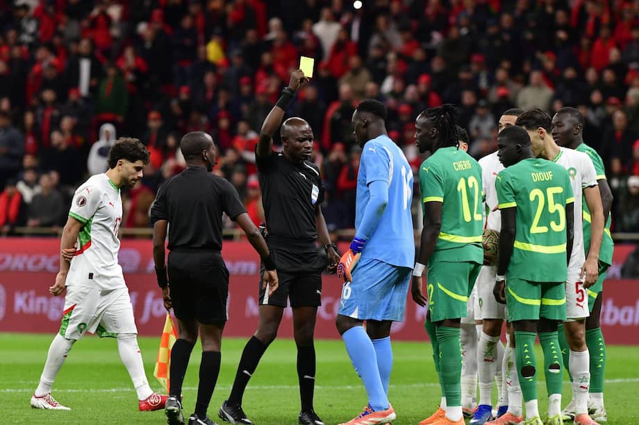 Los minutos finales de la final de la Copa Africana estuvieron marcados por decisiones arbitrales discutidas y un penal errado.