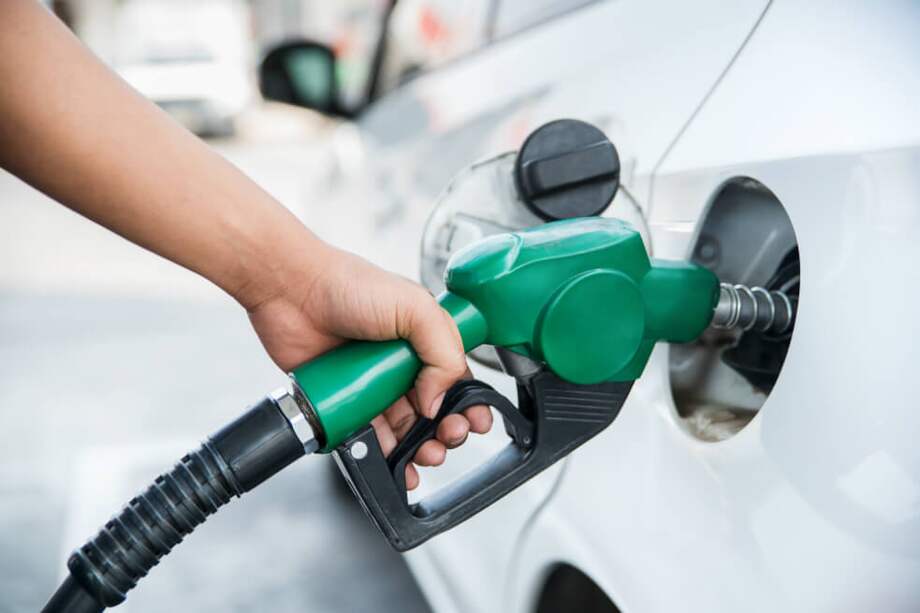 ¿Cómo ahorrar combustible en su vehículo?