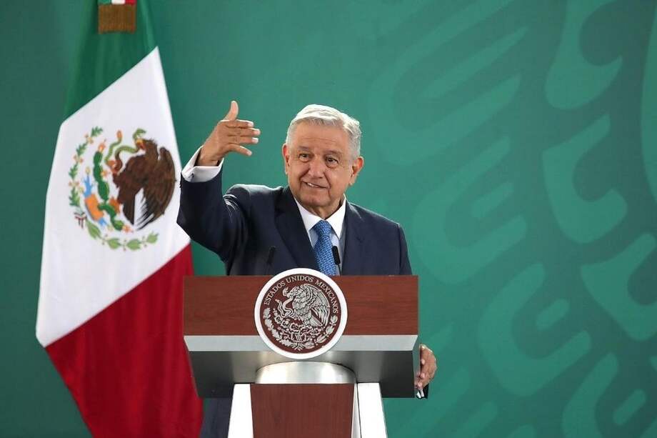 AMLO reiteró que en su lugar asistirá el secretario de Relaciones Exteriores, Ebrard.