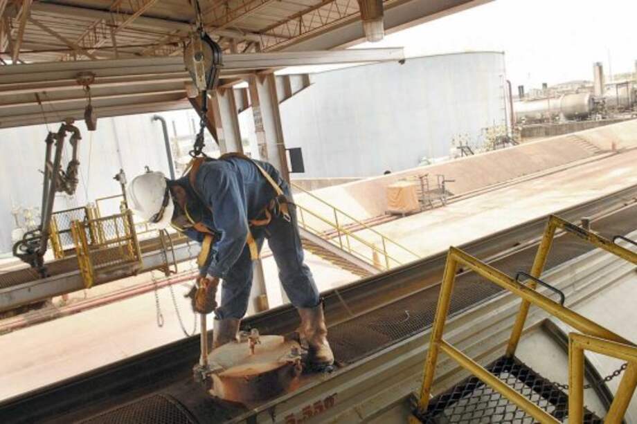 Estos son los sectores que mejor pagan en Colombia