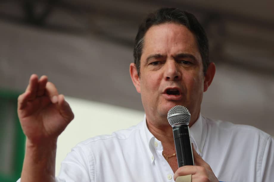 “Cómo lamentamos la falta que hacen personas de la talla de Germán Vargas Lleras para crear la nación que merecemos”: Óscar Alarcón.