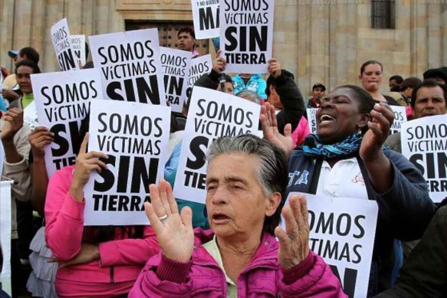 UE recopila ideas para proteger DD.HH. en restitución de tierras en Colombia