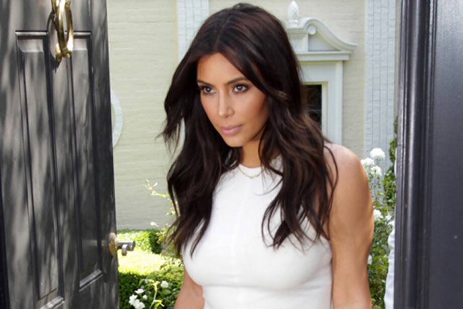 Kim Kardashian impone la moda en vestidos de novia