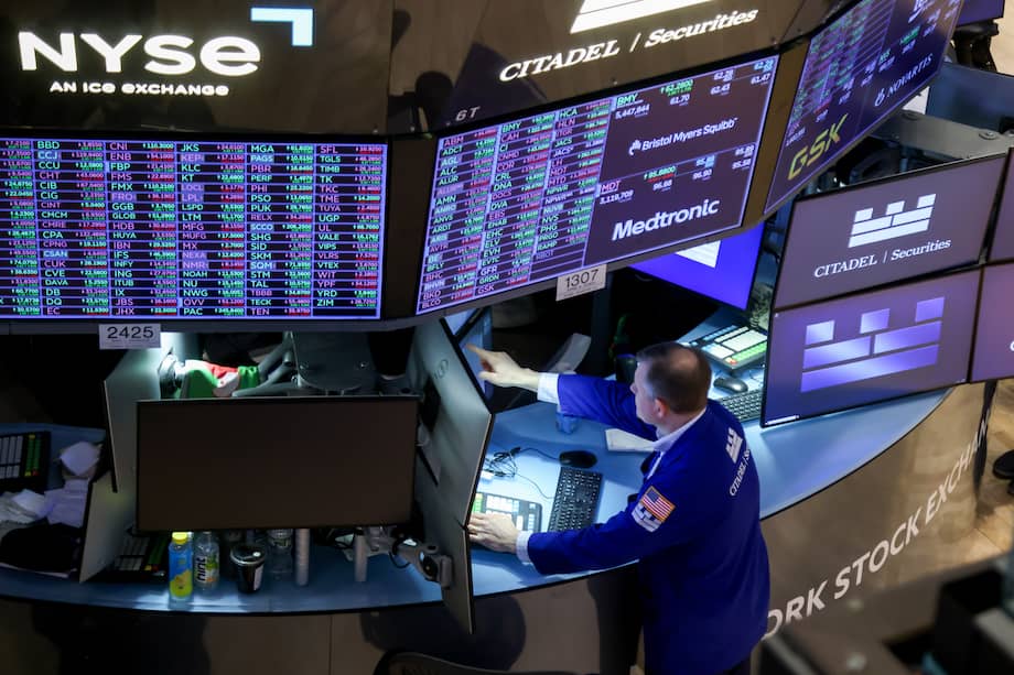 Las bolsas suben a medida que baja el precio del petróleo.