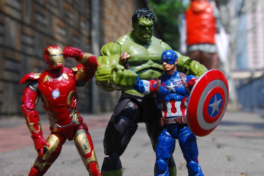 "Está en nuestras manos dar el poder a Thanos o dar el poder a nuestro Avenger", dijo el ministro boliviano.