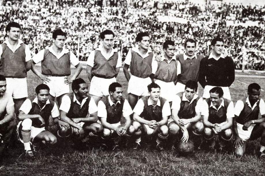 Independiente Santa Fe se coronó campeón en 1948 del fútbol profesional colombiano. / Archivo
