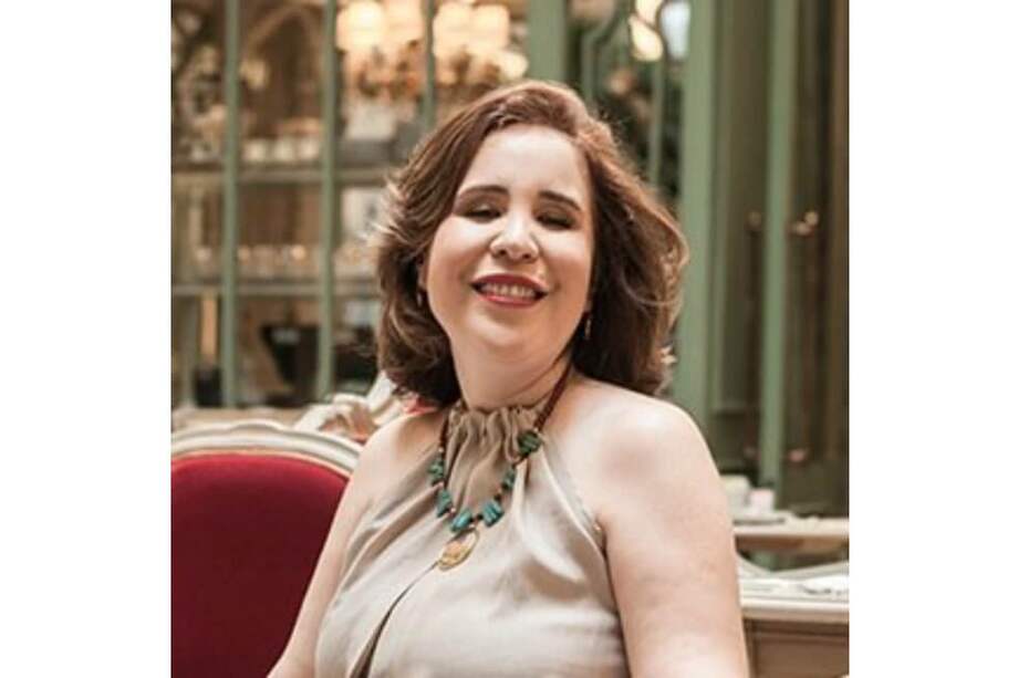 Vlieg, que ha realizado colaboraciones musicales con el saxofonista cubano Paquito D'Rivera, la guitarrista paraguaya Berta Rojas y el bajista peruano Oscar Stagnaro, se presentará el próximo 8 de marzo, Día Internacional de la Mujer, en el concierto gratuito "Divas del Mundo" junto a la cantante haitiana Emeline Michel y la cantautora mexicana Lila Downs. / Tomada de Twitter @PatriciaVlieg