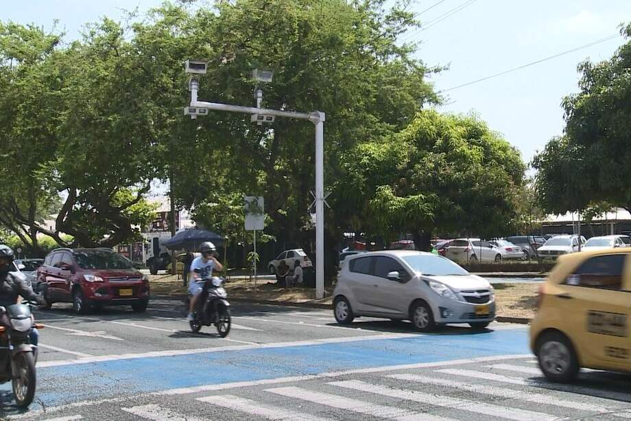 Las cámaras se están instalando en puntos de alta accidentalidad de Cali.