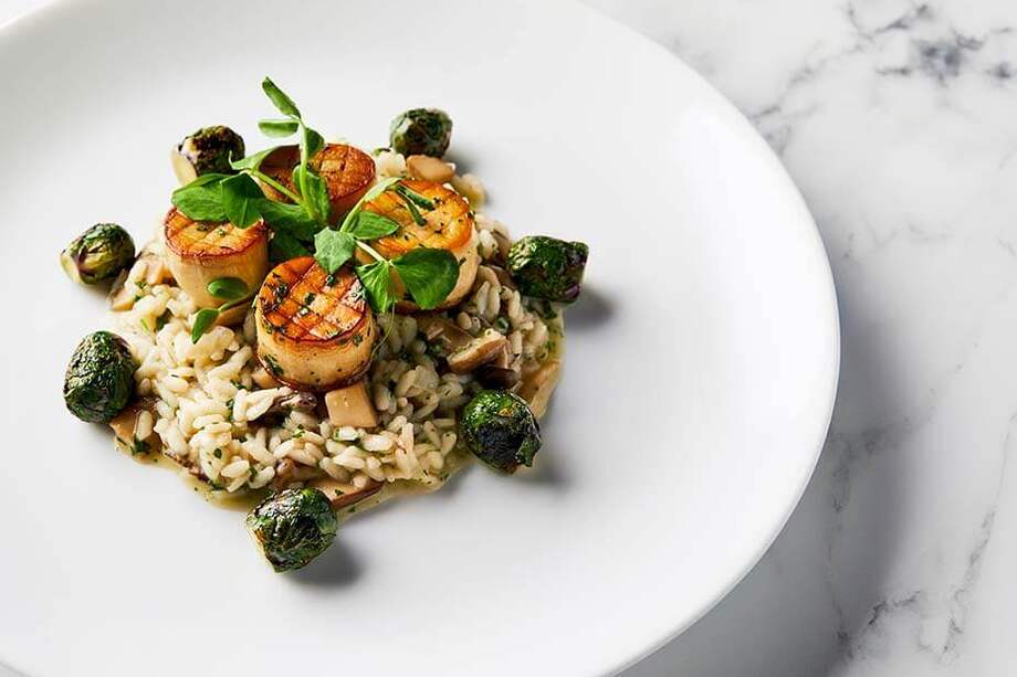 Fue una decisión de último momento, ya que se tenía planeado servir pescado / Foto: Cortesía Leslie Grow/Beverly Hilton