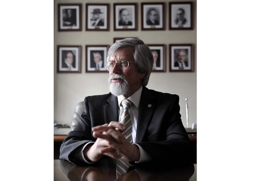 Enrique Forero, el director de la Academia Colombiana de Ciencias Exactas, Físicas y Naturales fue el firmante de la carta para Colciencias. / Óscar Pérez -El Espectador