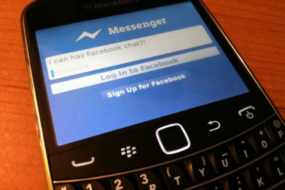 Facebook prepara aplicación más 'liviana' para teléfonos móviles