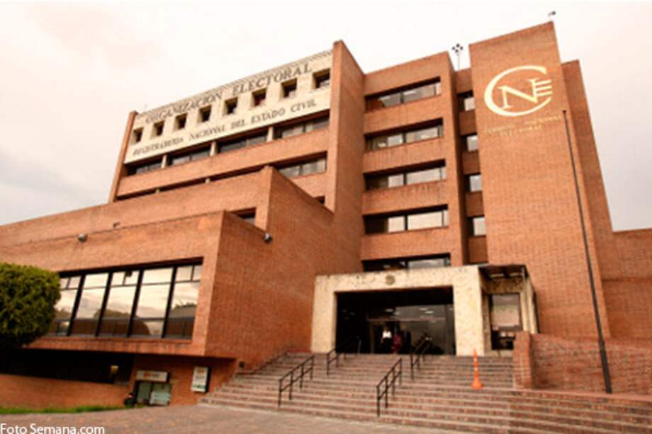 "Uribe" no puede ser logo, ni un nombre de un grupo de ciudadanos en tarjetón: CNE