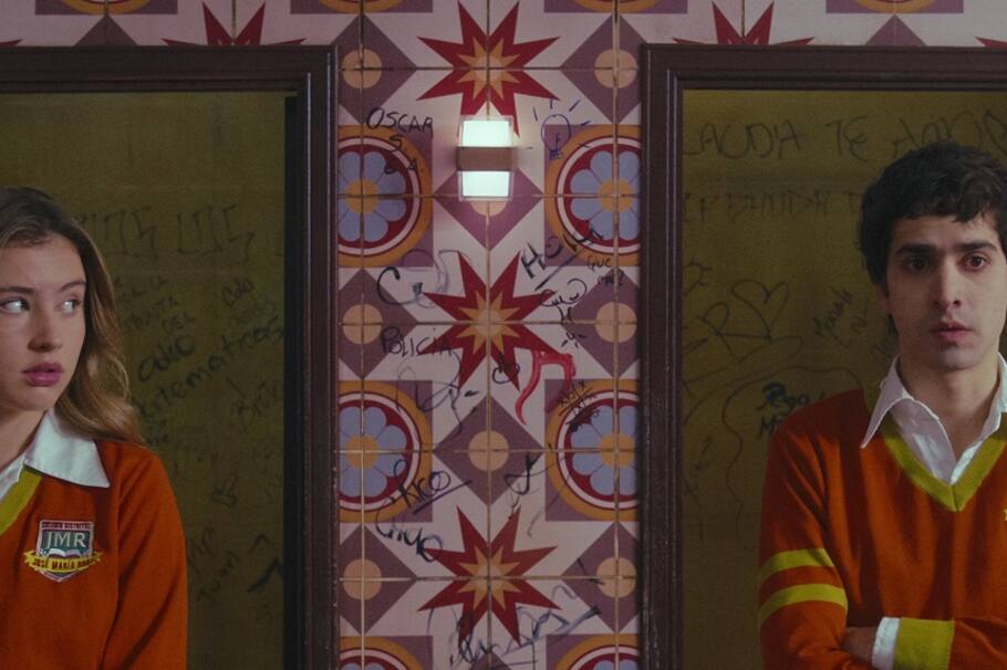 La Primera Mujer. (L to R) Francisca Estevez, Emmanuel Restrepo in La Primera Mujer. Cr. Courtesy of Netflix / Netflix ©2023