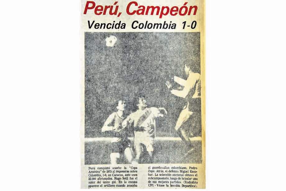 La primera página de El Espectador del día 29 de octubre de 1975, después de perder el título de la Copa América. Archivo