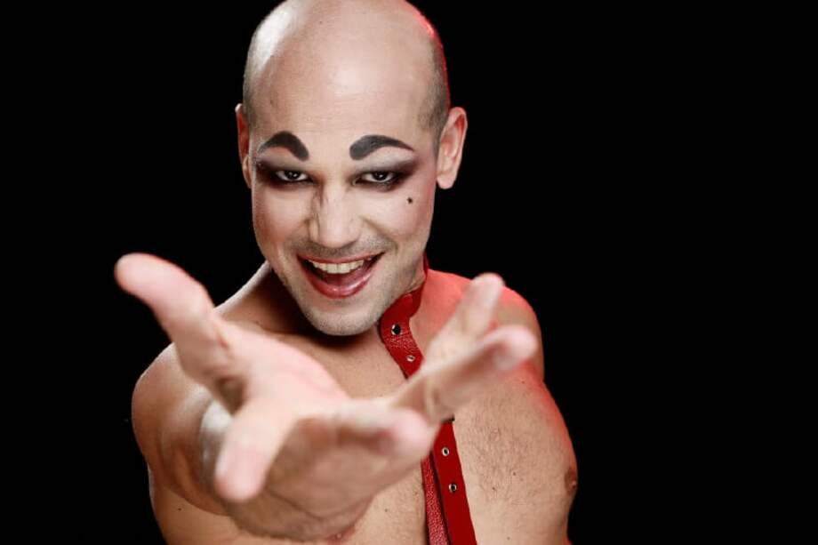 Juan Manuel Lenis encarna a Emcee, el maestro de ceremonias del Kit Kat Klub. / Cortesía