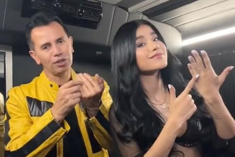 Jenny López y Jhonny Rivera revelaron detalles de su relación. La joven fue criticada por contar que el cantante fue su primer novio. Esto contestó.