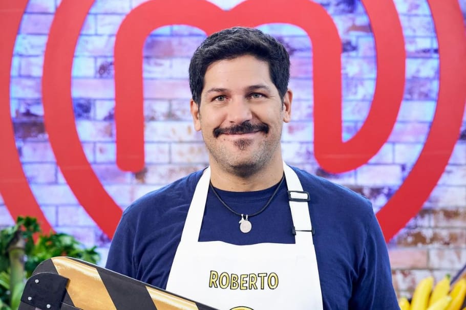 Roberto Cano es una de las celebridades que se encuentra concursando en ‘MasterChef Celebrity’. ¿Ya conoces a su novia? Solo le llueven halagos.