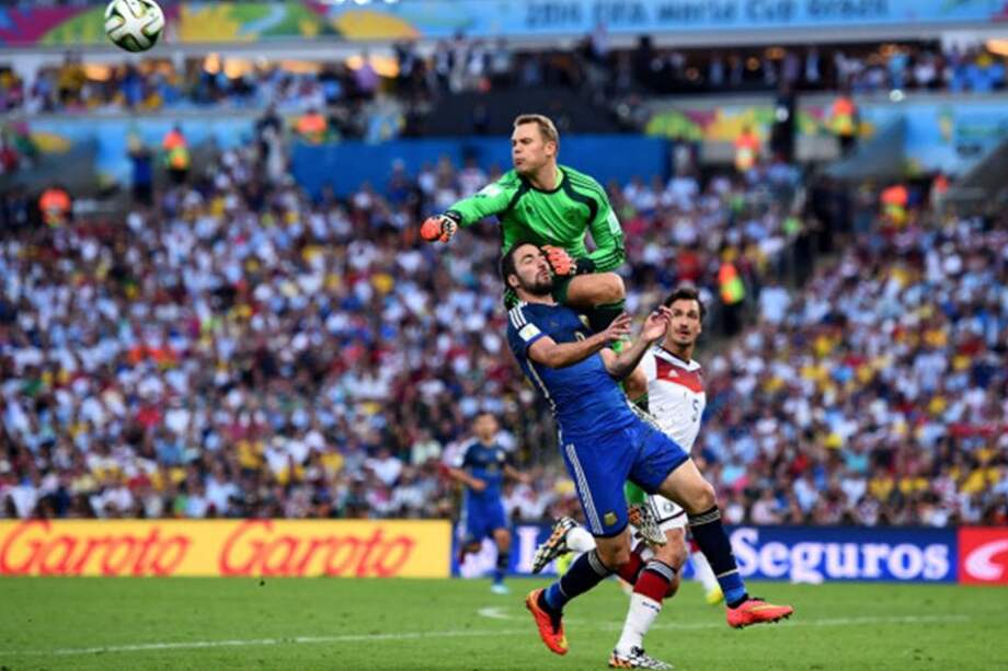 Manuel Neuer recordó la polémica jugada de la final contra Higuaín