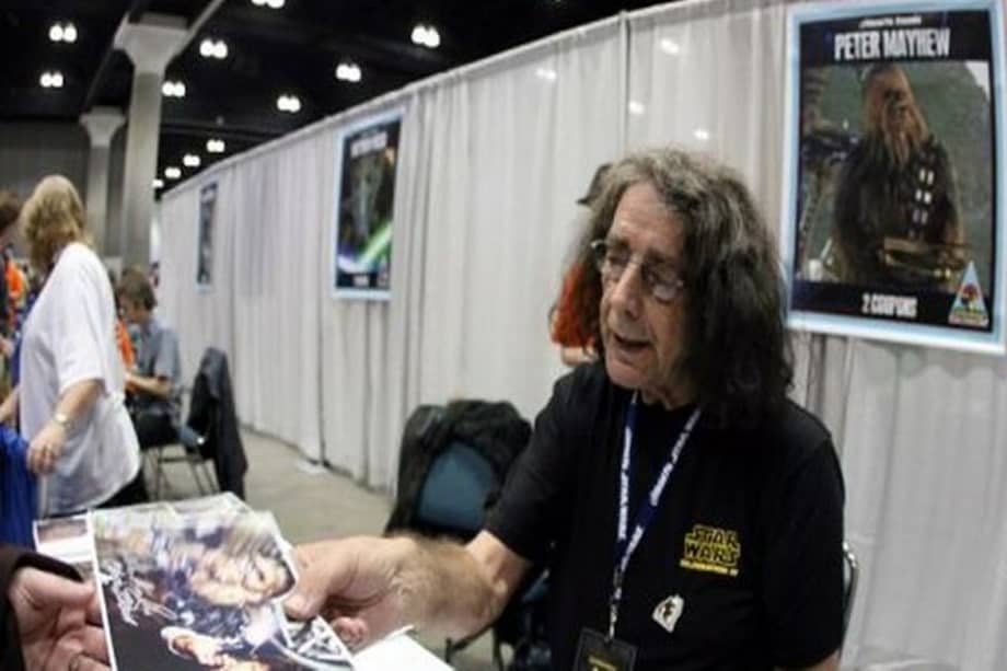 Peter Mayhew.