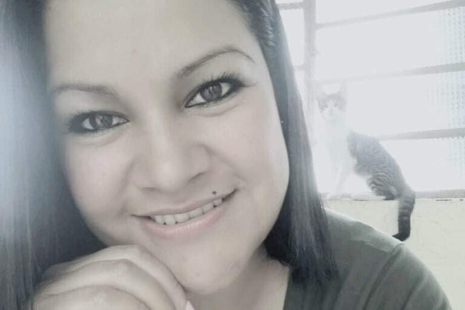 La mujer trabajaba como manicurista y tenía dos hijos menores de edad a su cargo.