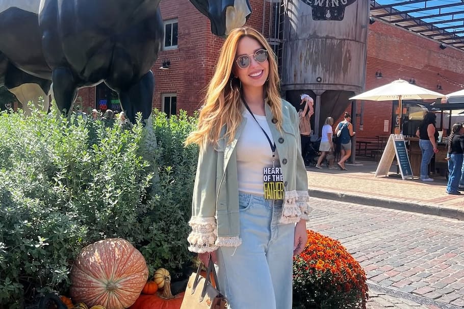 La comunicadora tuvo que ser operada, luego que su oreja se viera afectada. Esta fue la publicación que hizo en sus redes sociales.