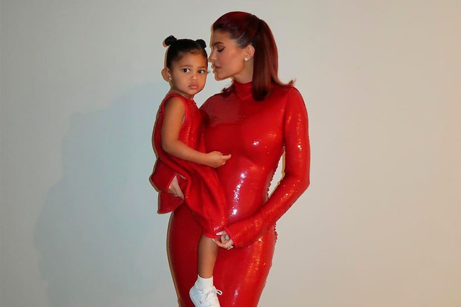 Stormi, la primogénita de Kylie Jenner, recibió un anillo de diamantes. Le encantan las carteras de diseñador.