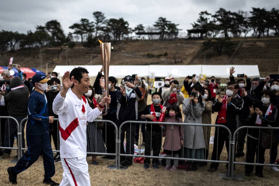Yoshihide Muroya fue uno de los primeros en cargar el fuego de las justas.
