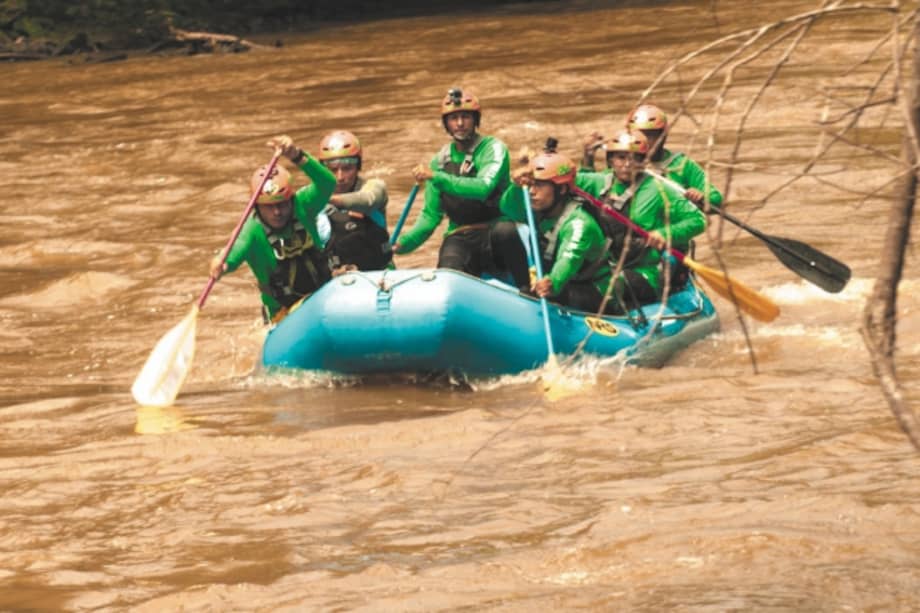 El equipo Remando por la Paz fue creado en el espacio territorial de Miravalle.