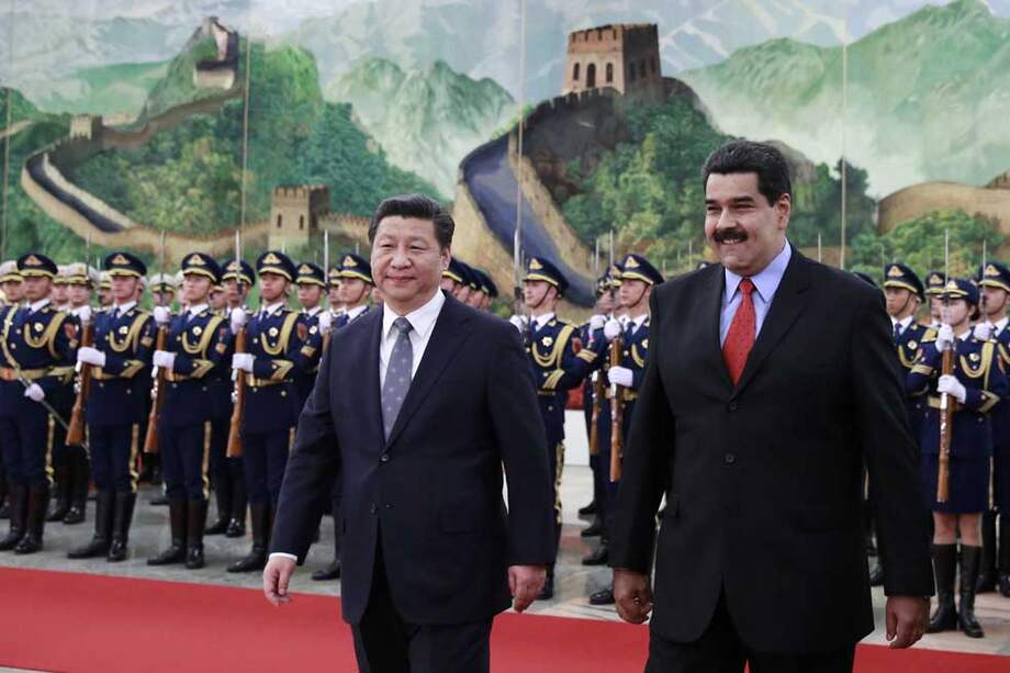 El presidente chino, Xi Jinping, es lo que en su país llaman un “principito”, hijo de un héroe militar y líder del Partido. Aquí con su colega de Venezuela, Nicolás Maduro, la semana pasada. / AFP
