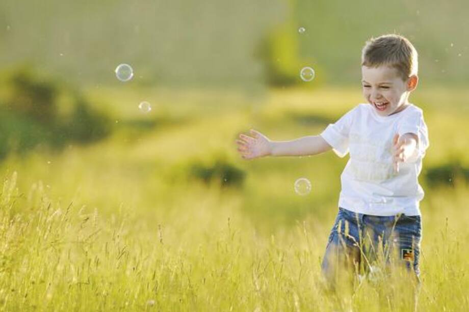 6 razones por las que los niños deben jugar al aire libre