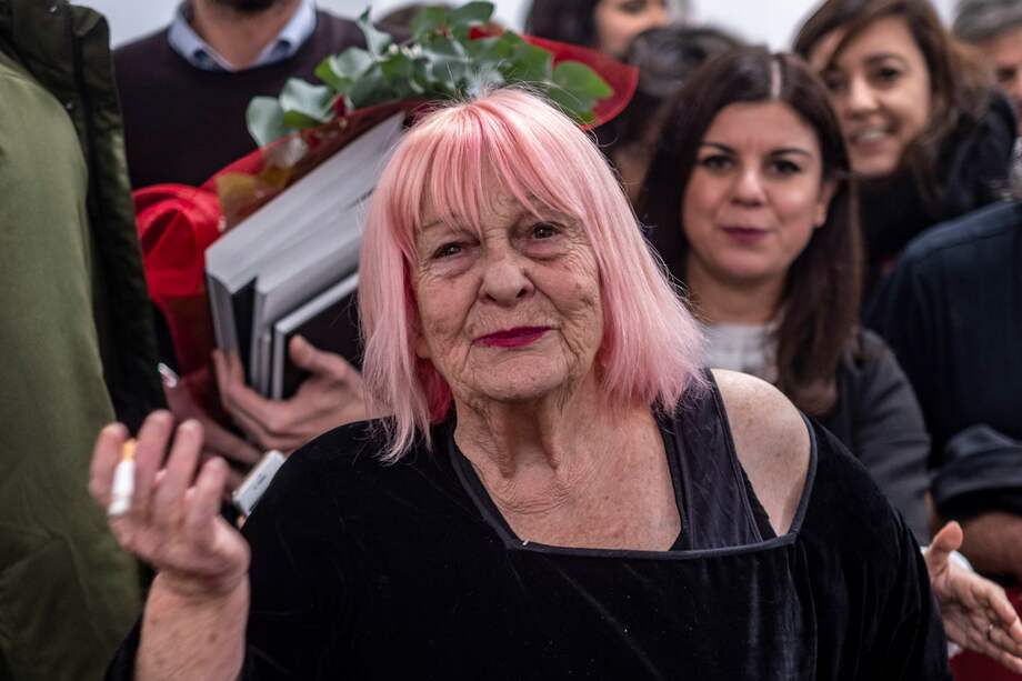 Battaglia fue la primera mujer fotógrafa en un diario, "L'Ora" de Palermo, destacó por sus fotografías de la crónica negra vinculada a los atentados mafiosos en su Sicilia natal y que pasaron de las páginas de los diarios a ser verdaderas obras de arte. EFE/EPA/LUCIANO DEL CASTILLO