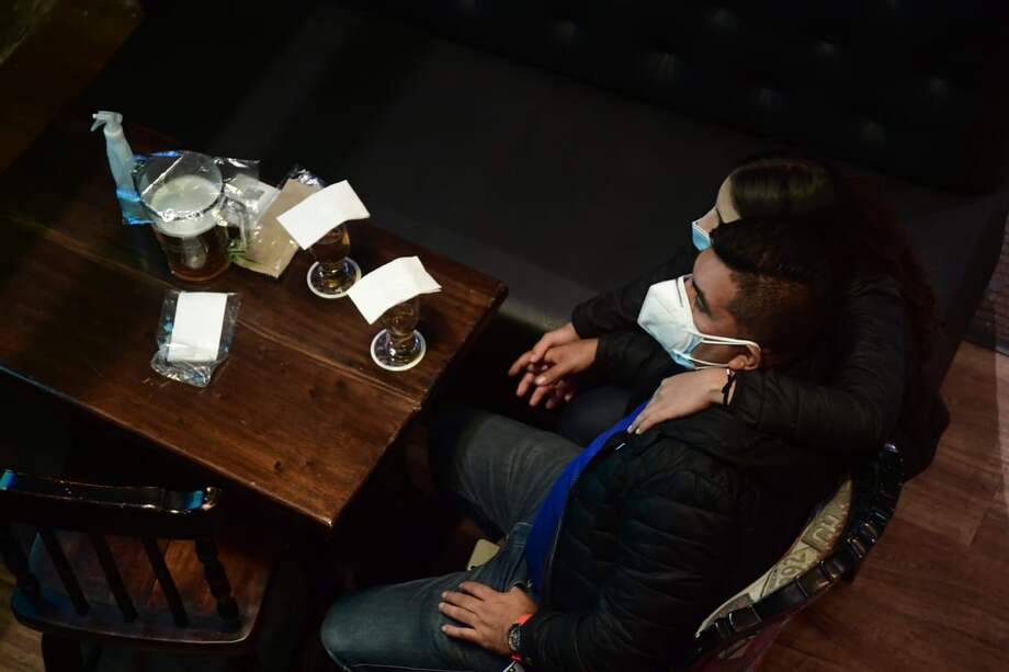 Quienes recibieron sus vacunas contra el covid-19 fuera de Colombia también podrán presentar su carné adquirido en cualquier país.