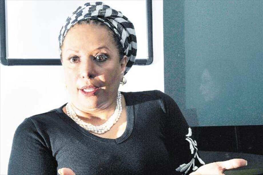 Piedad Córdoba exige que Santos pida a ministros respeto por Marcha Patriótica