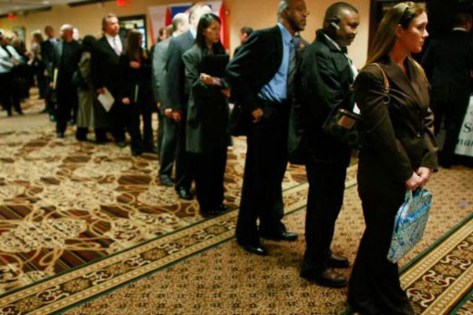 Desciende el pedido de subsidios al desempleo en Estados Unidos.