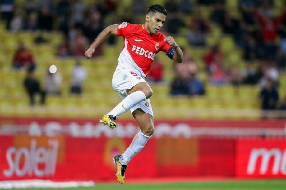 Falcao celebra su gol 13 en la Liga de Francia. / AFP