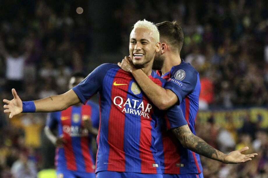 Neymar celebra uno de los goles contra el Celtic. Foto: AFP