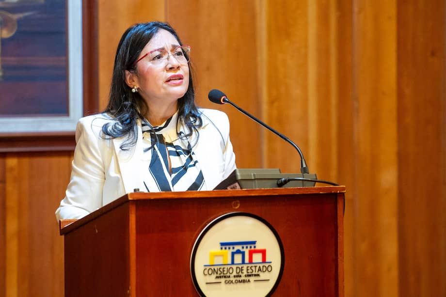 La nueva auditora es contadora pública de la Universidad Pedagógica y Tecnológica de Colombia, de Sogamoso (Boyacá).