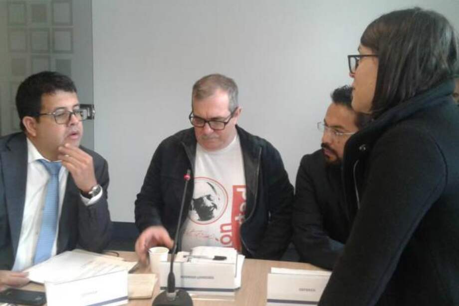 Rodrigo Londoño, en medio de su versión voluntaria ante la JEP. / Rodrigo Londoño Twitter