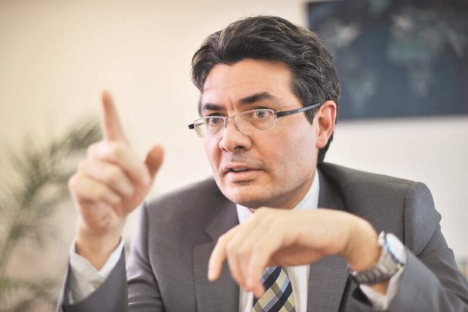 “Nadie en los Andes va a perder su trabajo por sus ideas”: Alejandro Gaviria