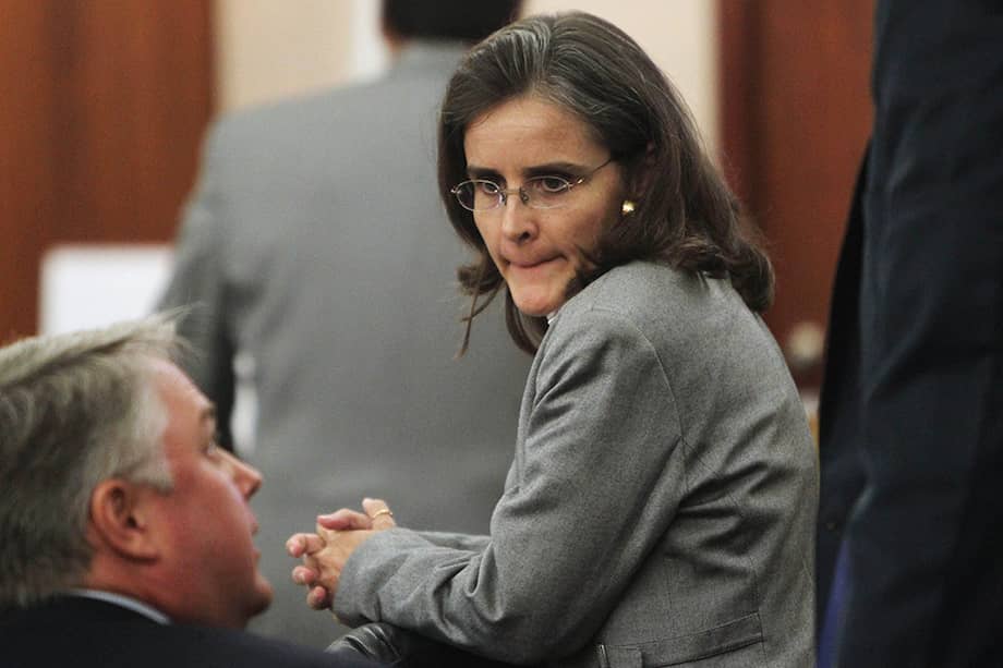 “Puede que, formalmente, Ana (aquí durante el juicio en Houston) tuviera todas las garantías, pero es innegable que también había factores que conspiraban contra ella”, dice su tío. / AP