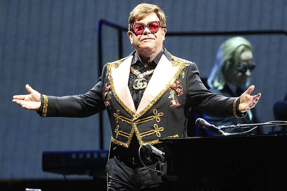En su concierto en Estocolmo Sir Elton John agradeció a sus músicos y al público asistente. Aunque se retira de los escenarios, seguirá haciendo música.