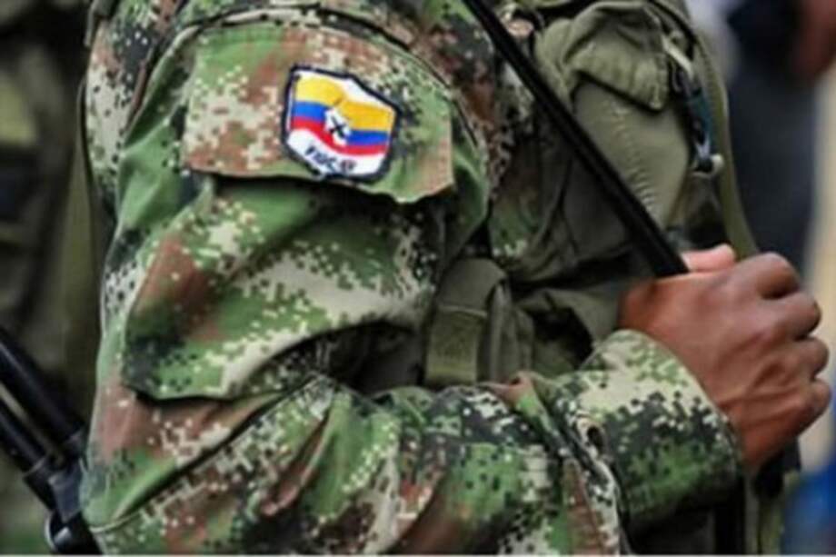 "Combates con las Farc seguirán ocurriendo si siguen delinquiendo": Luis Carlos Villegas