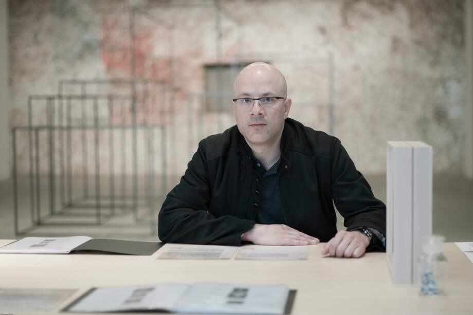 Gabriel de la Mora es un artista que trabaja con ideas y conceptos. /Gabriel Aponte