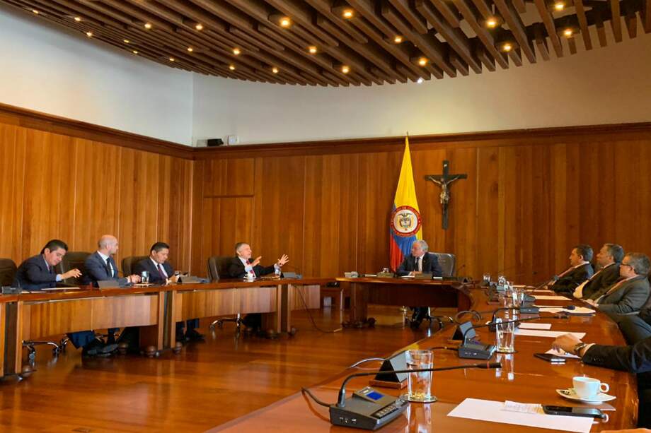 El expresidente César Gaviria se reunió con magistrados de la Corte Suprema de Justicia. / Prensa Partido Liberal